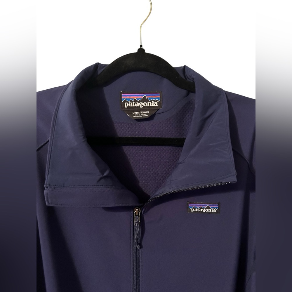 Patagonia Navy Windbreaker, BRANDED Men’s Large